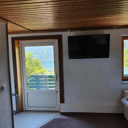 Haus Starfach شقة